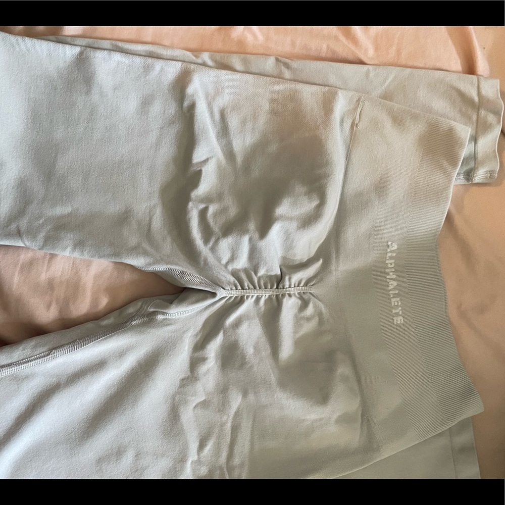 Alphalete amplify leggings
